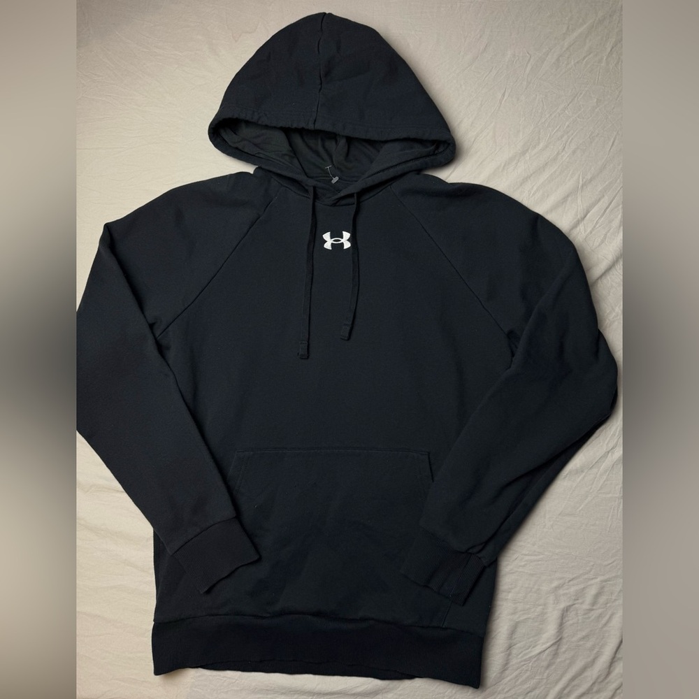 Under Armour Men's Black Hoodie sweater size‎ small